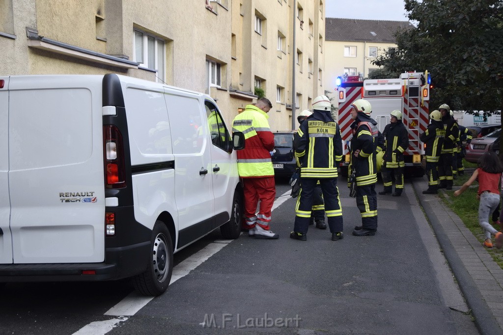 Feuer 1 Koeln Vingst Bambergerstr P21.JPG - Miklos Laubert